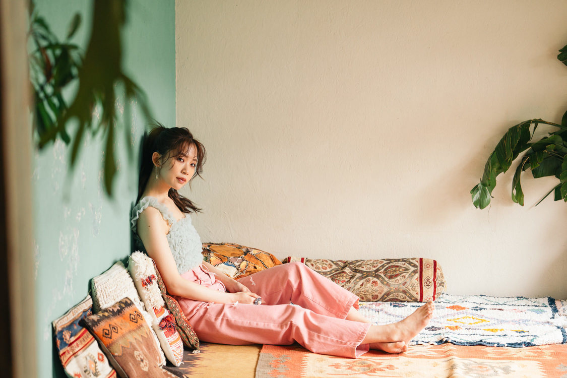 奈良未遥1st写真集『こんな風に見られているのか？』先行カット（(C)blueprint 撮影：下屋敷和文）