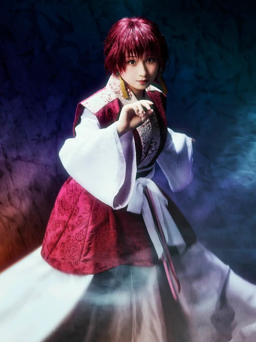 ヨナ（明音亜弥／©草凪みずほ・白泉社／ミュージカル『暁のヨナ』製作委員会）