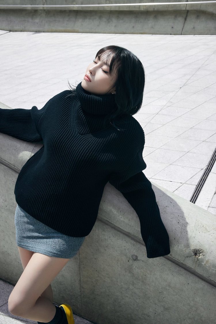 MOMO『Onitsuka Tiger』AW24 イエローコレクション