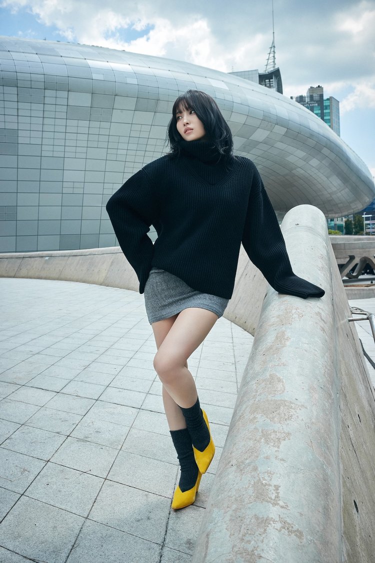 MOMO『Onitsuka Tiger』AW24 イエローコレクション