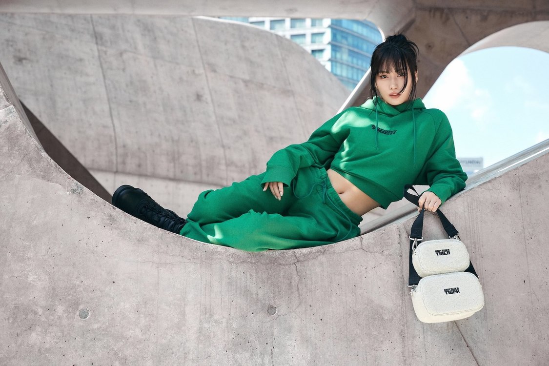 MOMO『Onitsuka Tiger』AW24 イエローコレクション