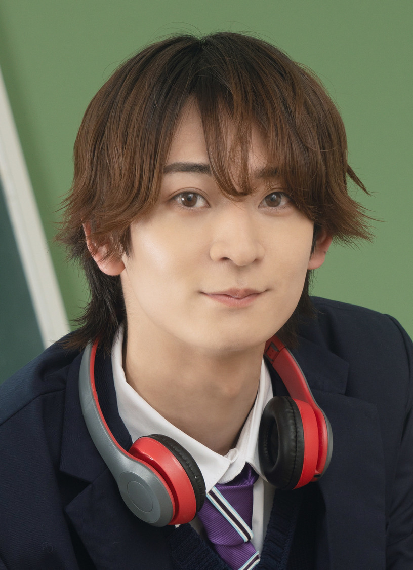 仁志名蓮：岸本舜生（©長岡マキ子・magako/KADOKAWA/キミゼロ製作委員会）