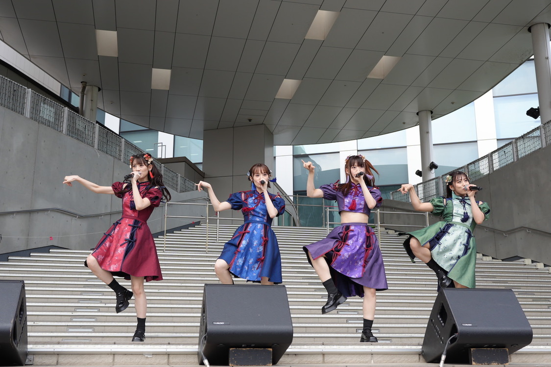 TEAM SHACHI「愛のニルバーナ」＜フリーライブツアー2024春夏〜#かわちぃ友達と待ち合わせ〜＞ダイバーシティ東京プラザ フェスティバル広場（2024年6月29日）