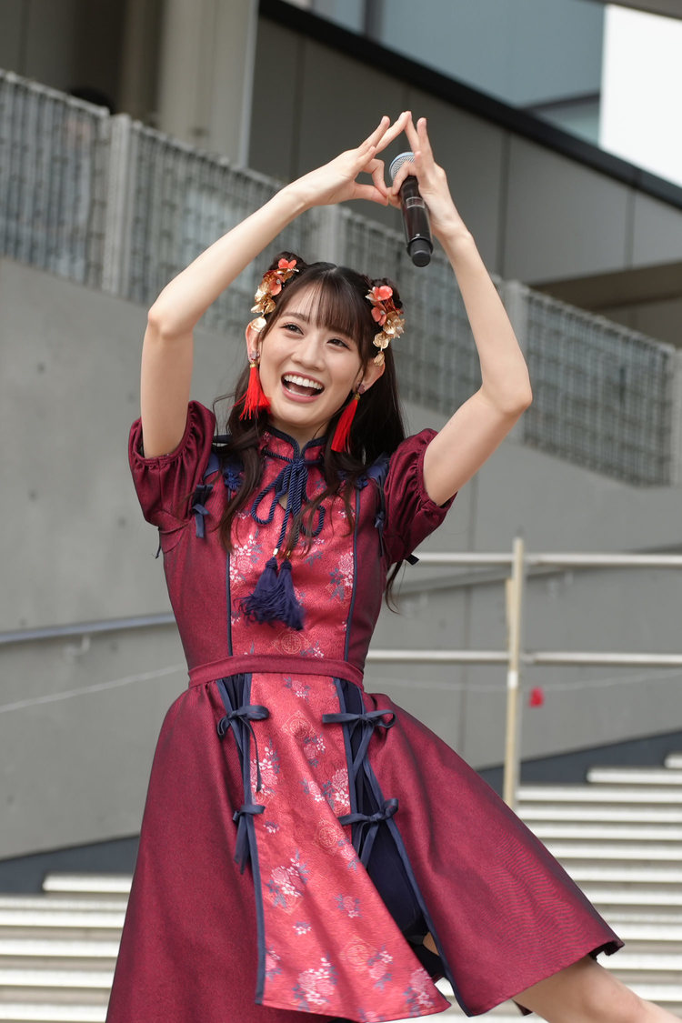 秋本帆華（TEAM SHACHI）＜フリーライブツアー2024春夏〜#かわちぃ友達と待ち合わせ〜＞ダイバーシティ東京プラザ フェスティバル広場（2024年6月29日）