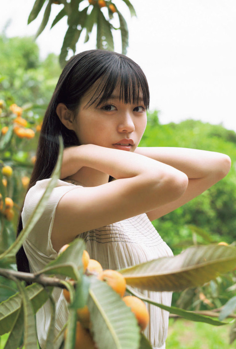 『blt graph.vol.103』セブンネットショッピング購入特典ポストカード【金澤亜美（僕が見たかった青空）】