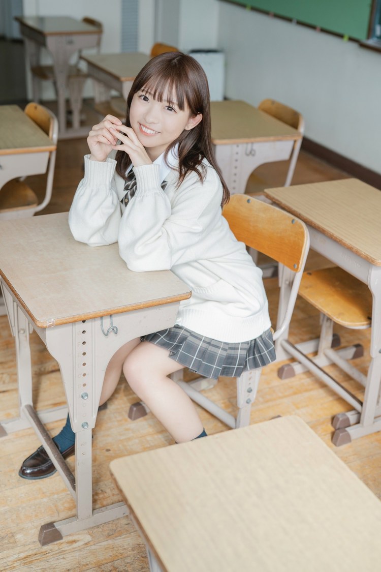 一ノ瀬こひな（#ババババンビ）『週刊ヤングジャンプ』アザーカット（(C)U-YA/集英社）