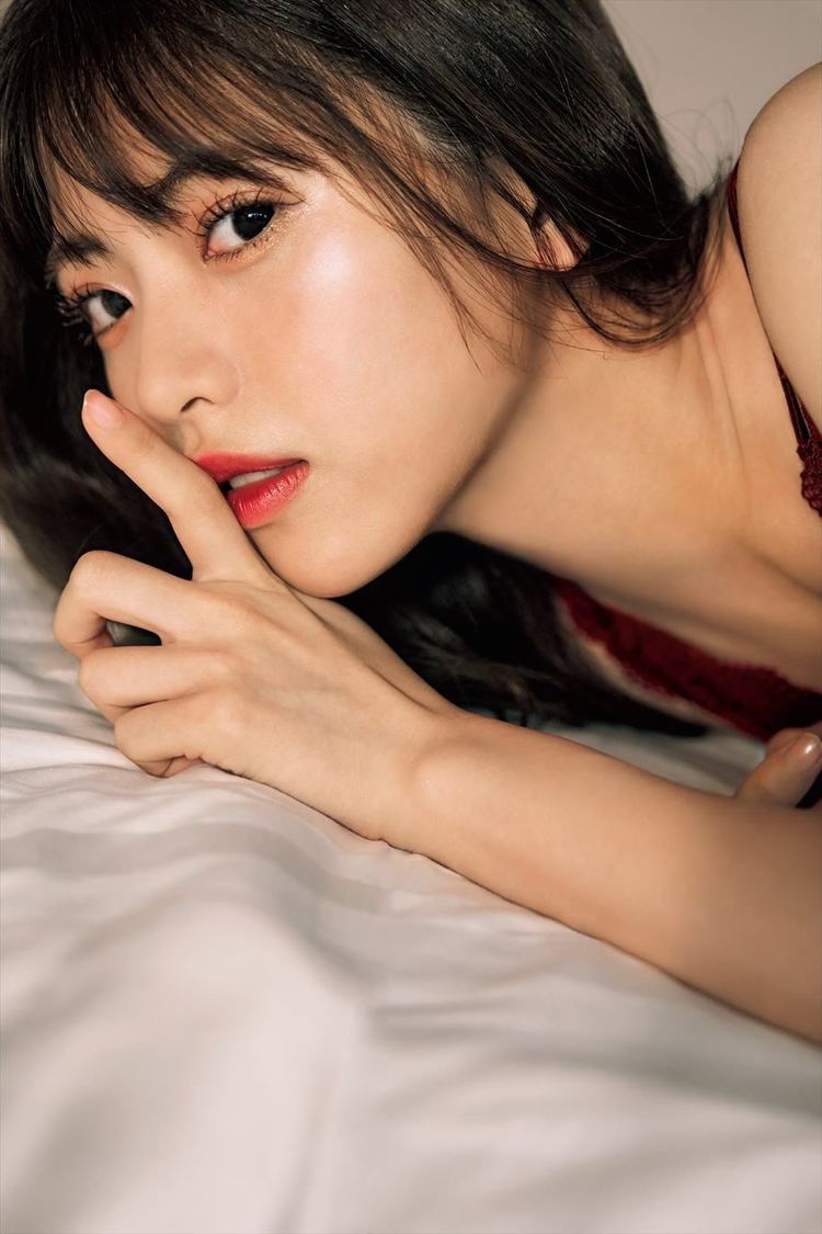 『真楪伶 1st写真集 奇跡と出会った瞬間』先行カット第3弾（(C)KADOKAWA (C)ILLUMINUS/CANVAS PHOTO/ You Ishii）