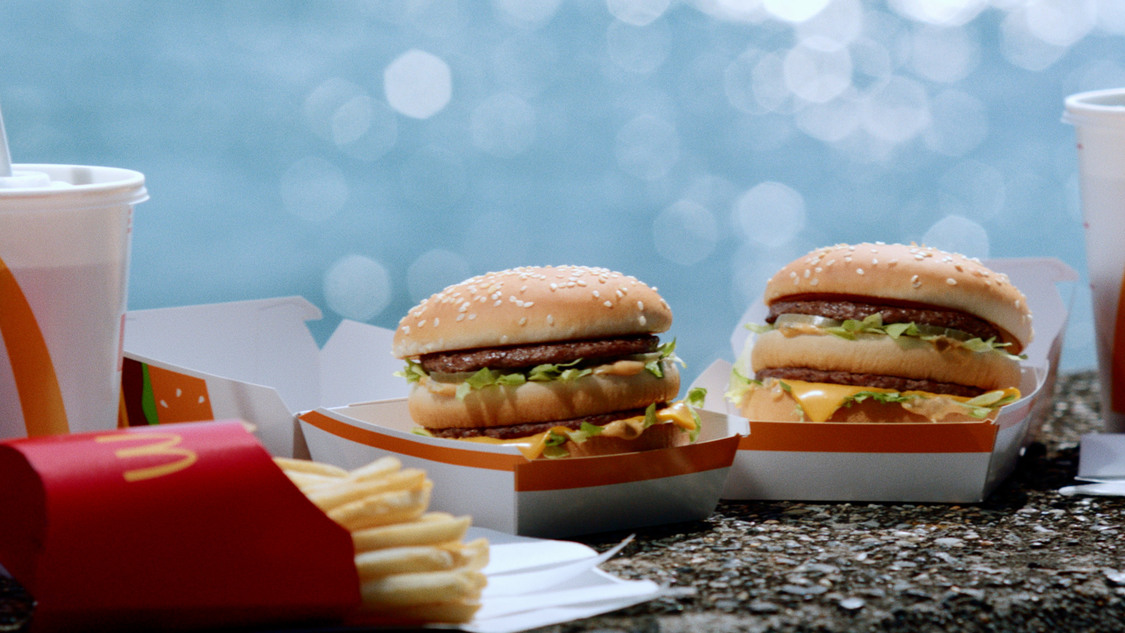 新TV-CMビッグマック「あしたも、笑おう。」篇（60秒）