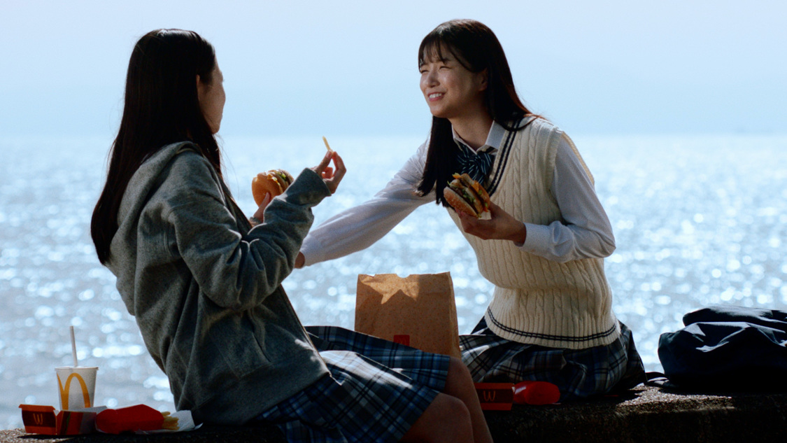 新TV-CMビッグマック「あしたも、笑おう。」篇（60秒）