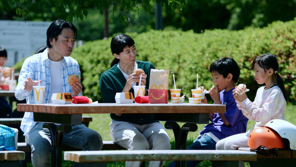 新TV-CMビッグマック「あしたも、笑おう。」篇（60秒）