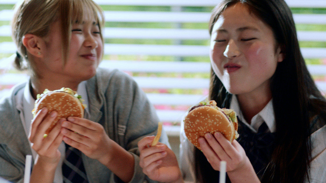 新TV-CMビッグマック「あしたも、笑おう。」篇（60秒）