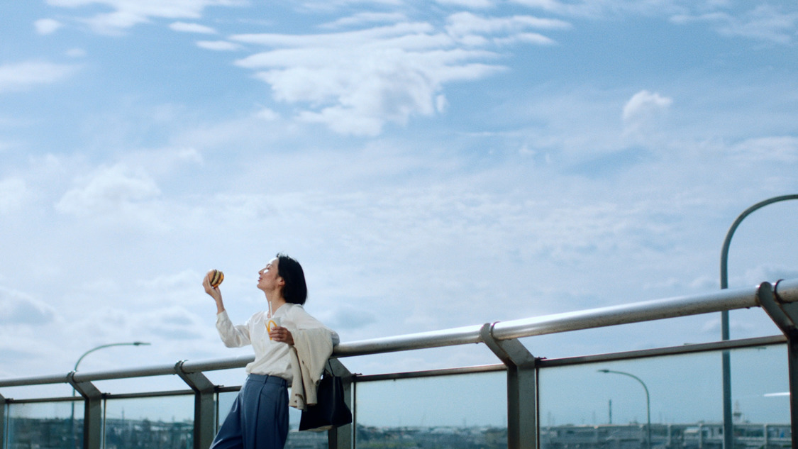 新TV-CMビッグマック「あしたも、笑おう。」篇（105秒）