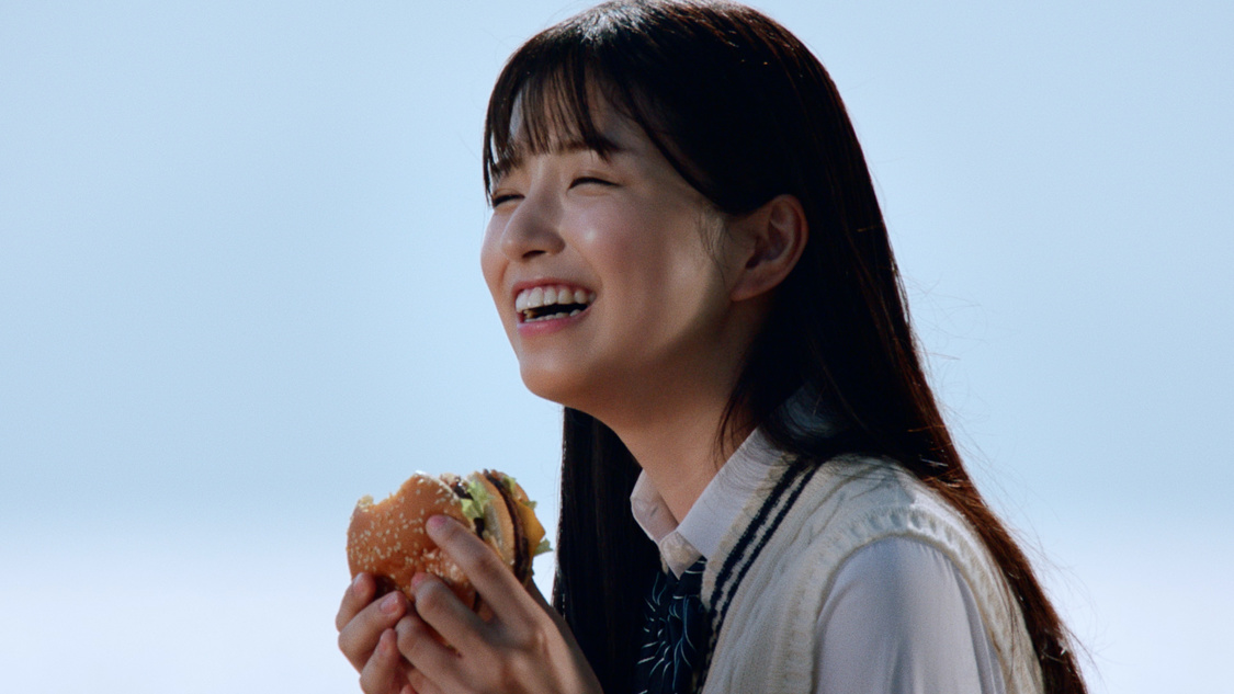 新TV-CMビッグマック「あしたも、笑おう。」篇（105秒）