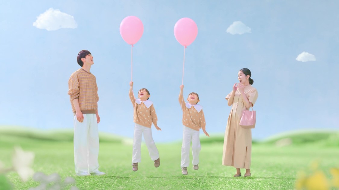「【フラット35】子育てプラス」新CM（15秒ver）場面写真