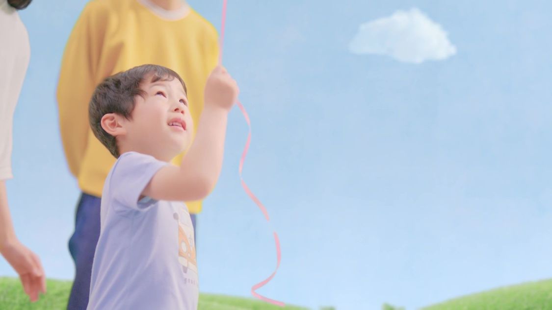 「【フラット35】子育てプラス」新CM（30秒ver）場面写真