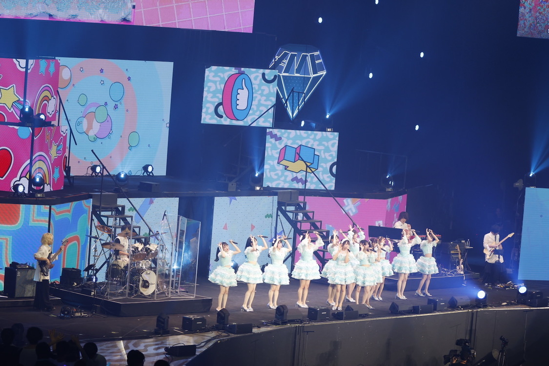 ＜≠ME 全国ツアー2024「やっ と、同じクラス」＞横浜アリーナ（2024年7月15日／©YOANI/KING RECORDS）