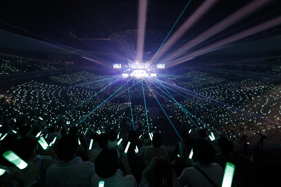 ＜≠ME 全国ツアー2024「やっ と、同じクラス」＞横浜アリーナ（2024年7月15日／©YOANI/KING RECORDS）