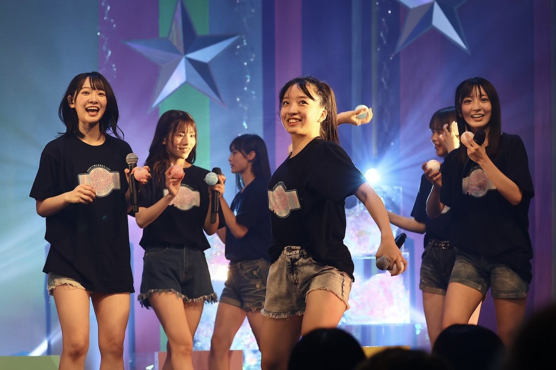 ＜AKB48 17期生昇格記念LIVE！新メンバー挨拶まわり 〜私たち、AKB48です〜＞SENDAI GIGS（2024年7月21日／©AKB48）