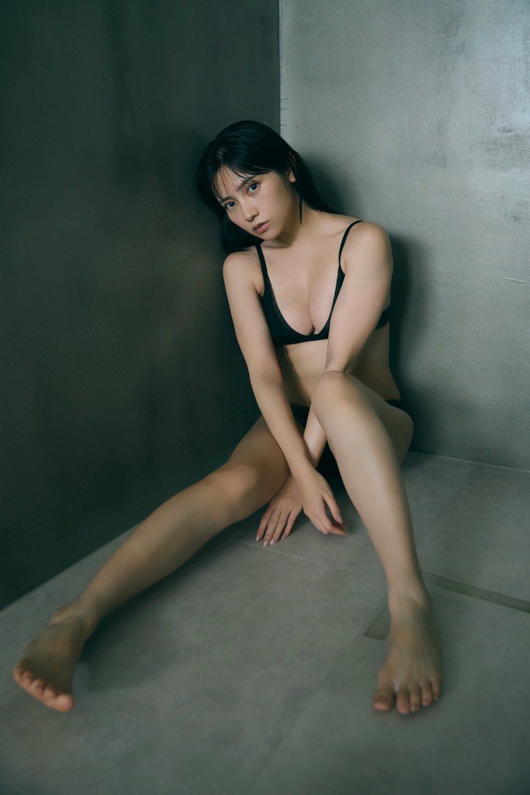 桃月なしこ『週刊プレイボーイ』アザーカット（(C)集英社／週刊プレイボーイ／三瓶康友）