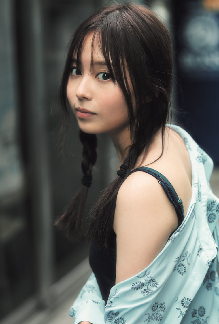 『B.L.T.2024年9月号』セブンネットショッピング購入特典ポストカード【佐藤璃果（乃木坂46）】