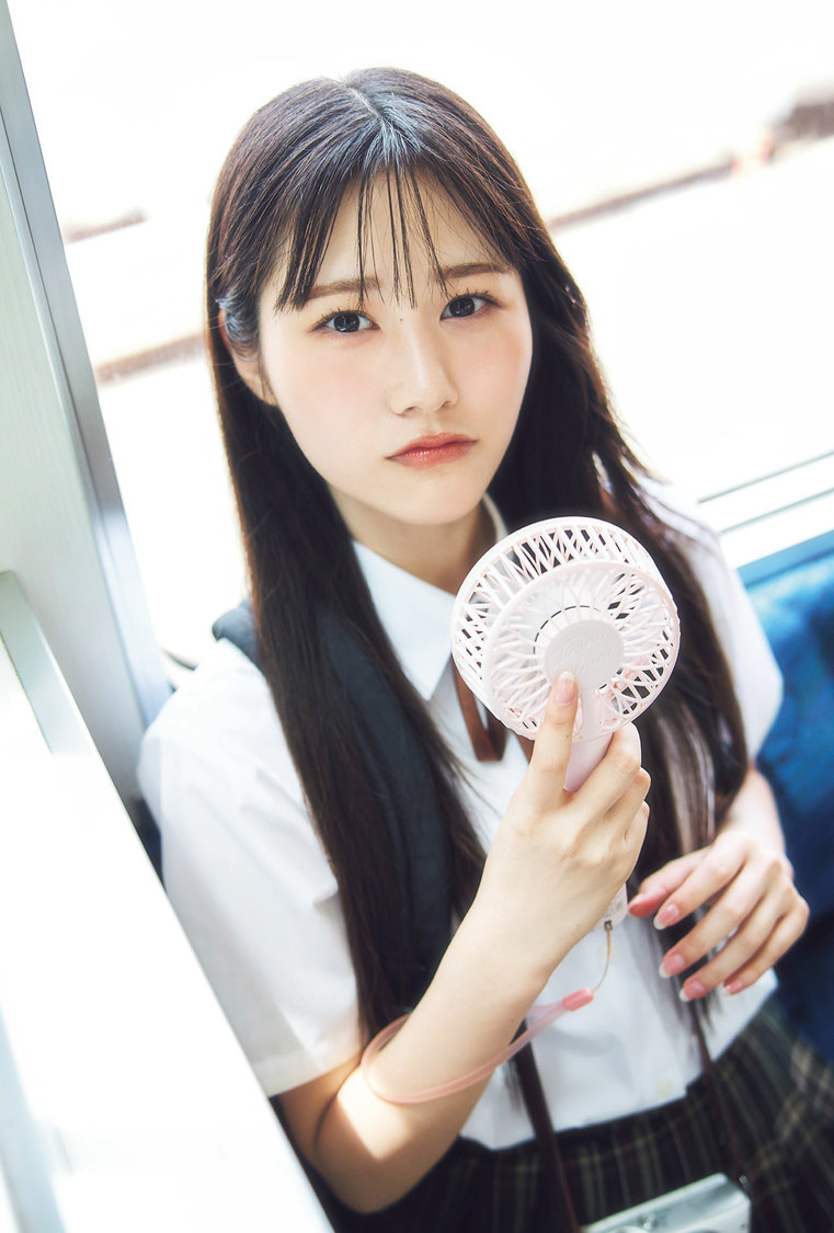 『B.L.T. SUMMER CANDY 2024』ローソンエンタテインメント購入特典ポストカード【向井純葉（櫻坂46）】