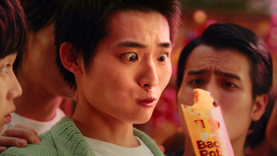 「チーズベーコンポテトパイ」新TV-CM（30秒）場面写真