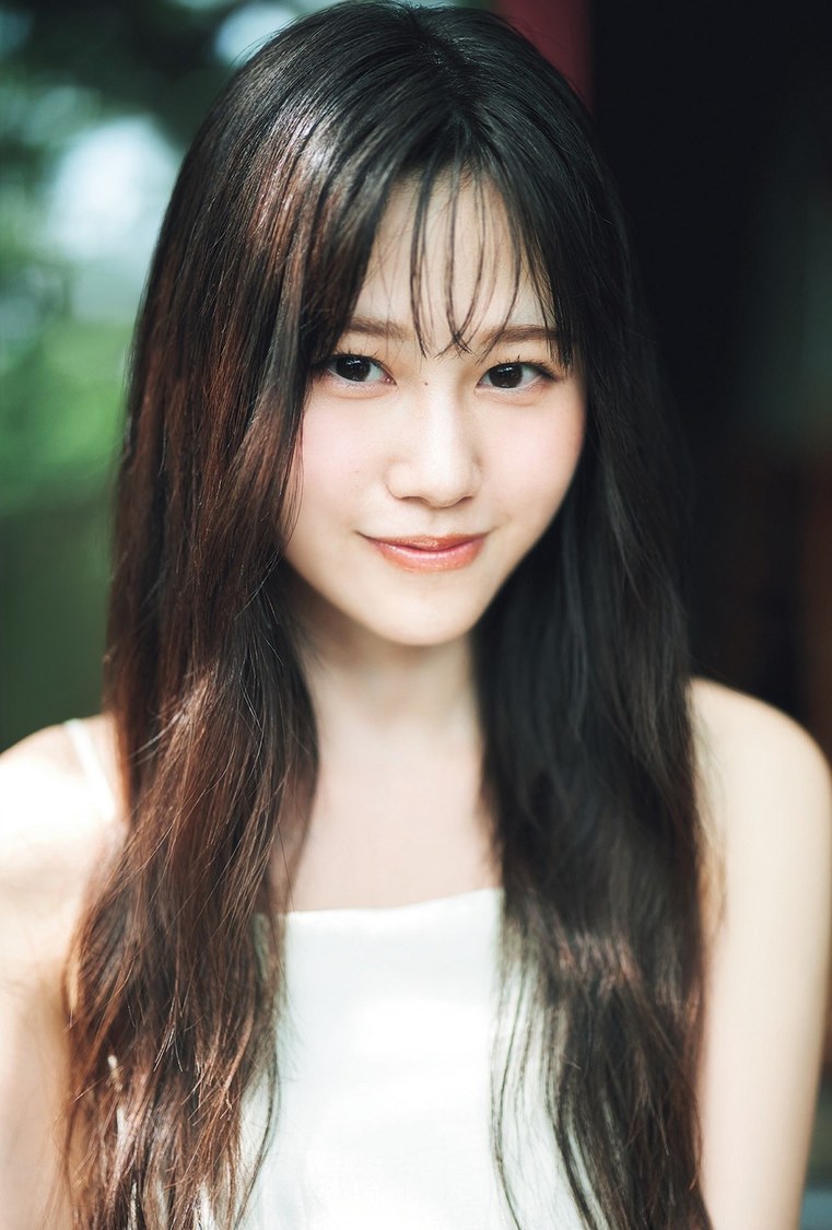 『blt graph.vol.104』ローソンエンタテインメント購入特典ポスター【向井純葉（櫻坂46）】