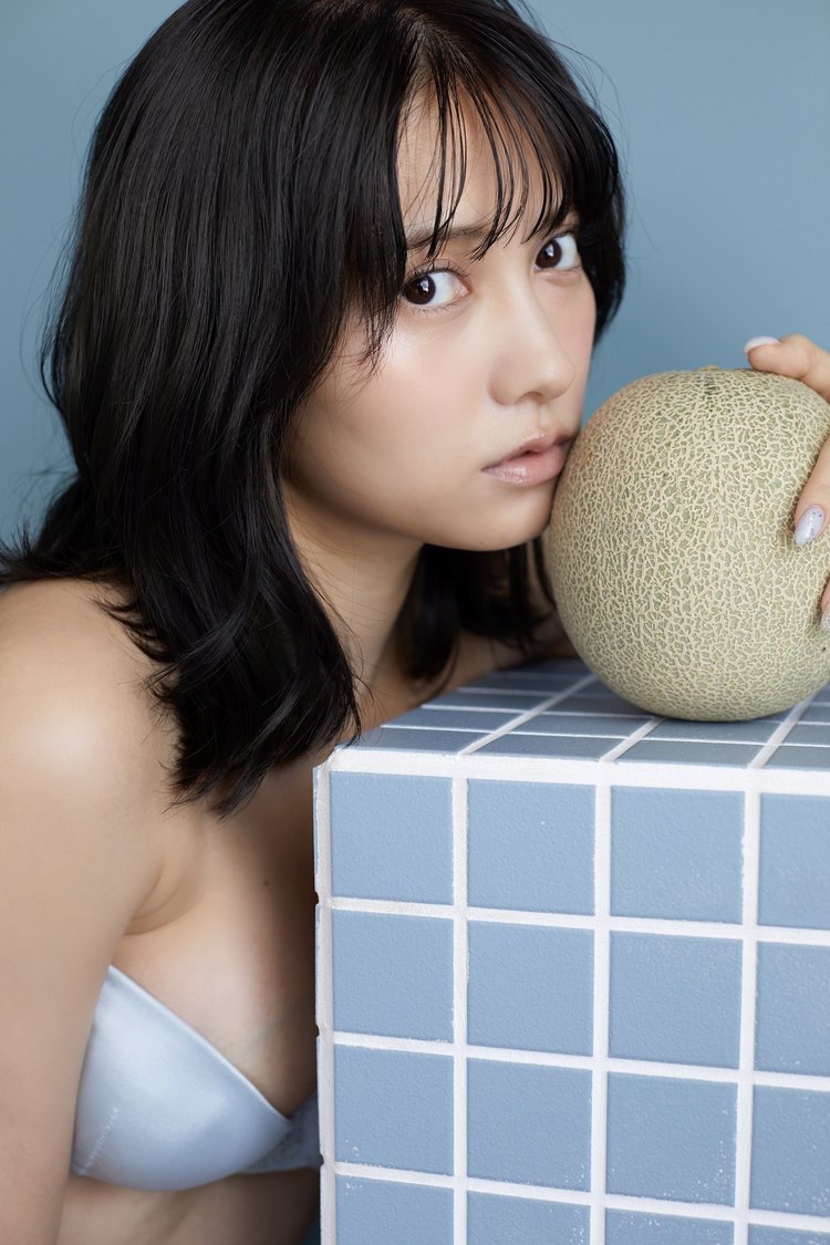 桃月なしこ『DOLCE』アザーカット（撮影：大辻隆広　(C)白夜書房）