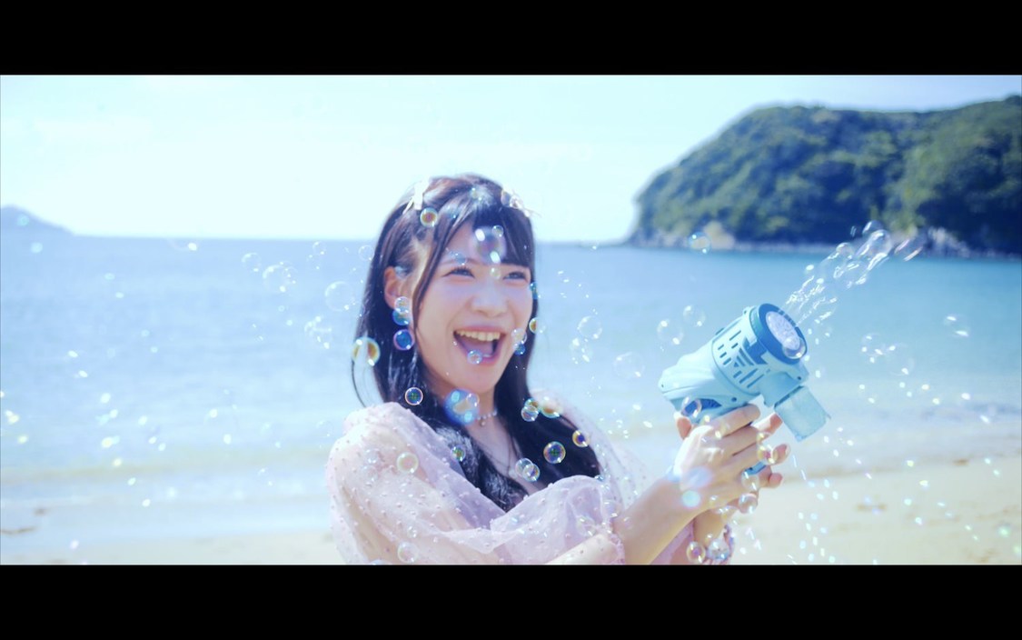 「渚のシンデレラ ～Summer Breeze～」MV場面写真