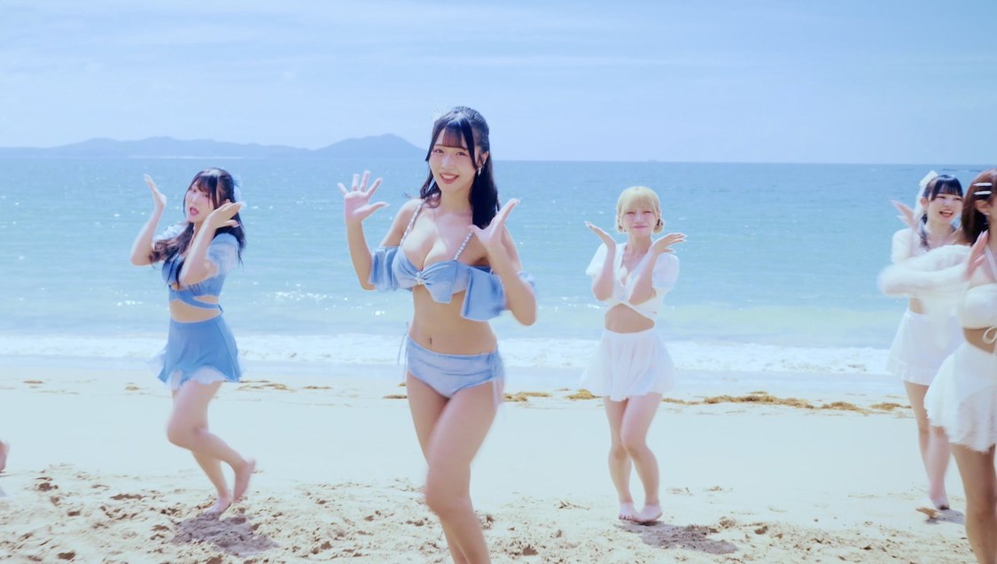 「渚のシンデレラ ～Summer Breeze～」MV場面写真