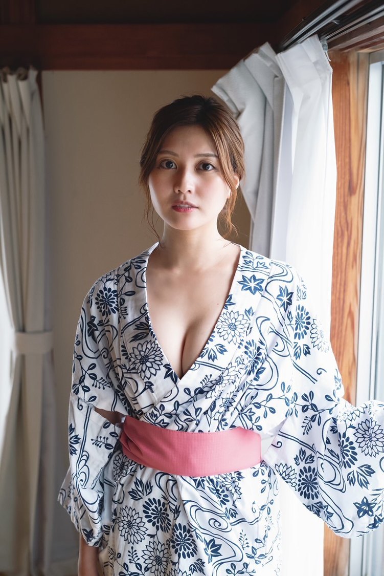 林ゆめ『週刊現代』アザーカット（(C)佐藤裕之/週刊現代）