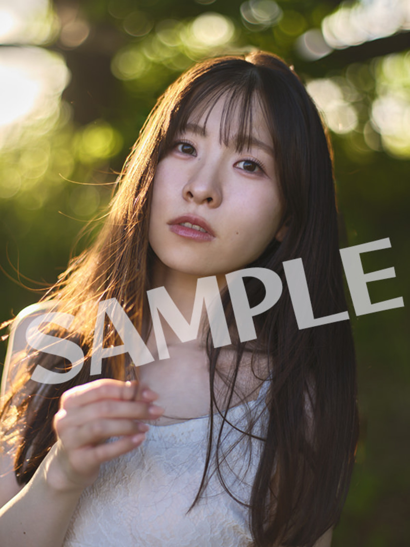 【ゲーマーズ全店共通ブロマイド②】遠野ひかる1st写真集 ハツヨイ