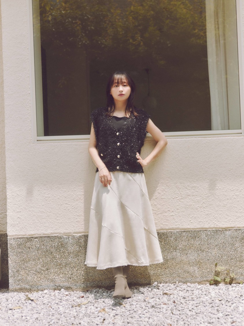 影山優佳『COHINA』2024 Autumn Collection