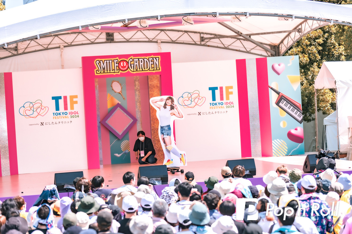 ドタバタの末、無事に（!?）SMILE GARDENのステージに登場した塚☆リカ