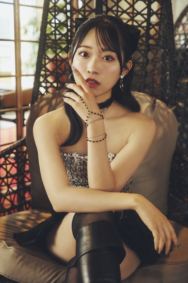 『AKB48 山内瑞葵 1st写真集 好きになる予感』先行カット第1弾（(C)KADOKAWA (C)DH PHOTO/ You Ishii）