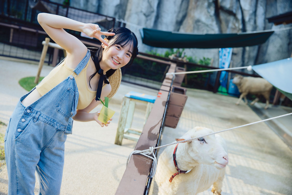 由良ゆら 1st写真集『ゆらドキッ！』（撮影：横山マサト／©️白夜書房）