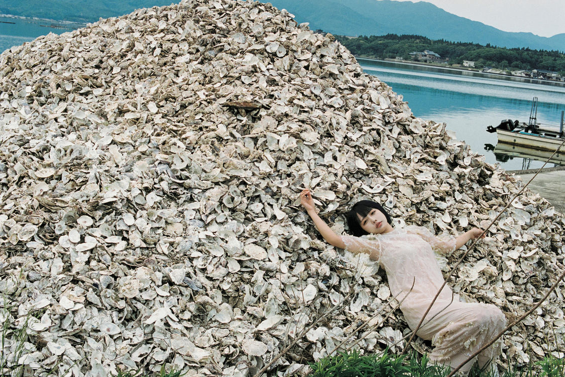 『あの写真集　あの在処』先行カット（撮影：川島小鳥）