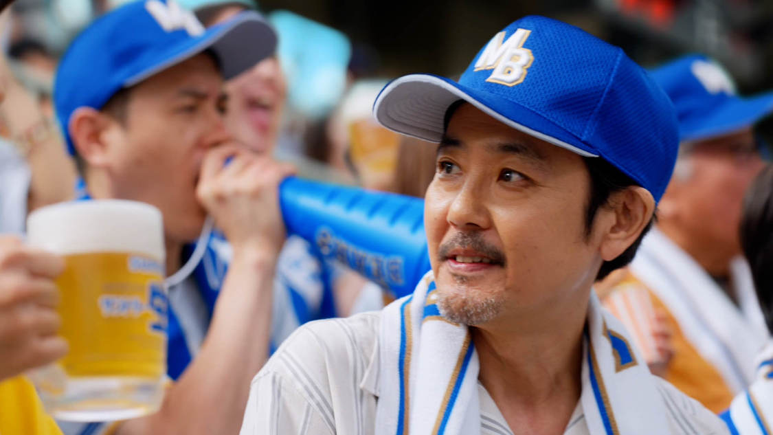 「サントリー生ビール」新TV-CM「球場」篇場面写真