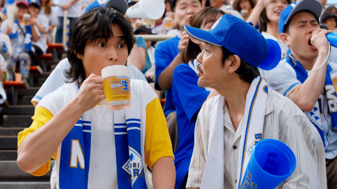 「サントリー生ビール」新TV-CM「球場」篇場面写真