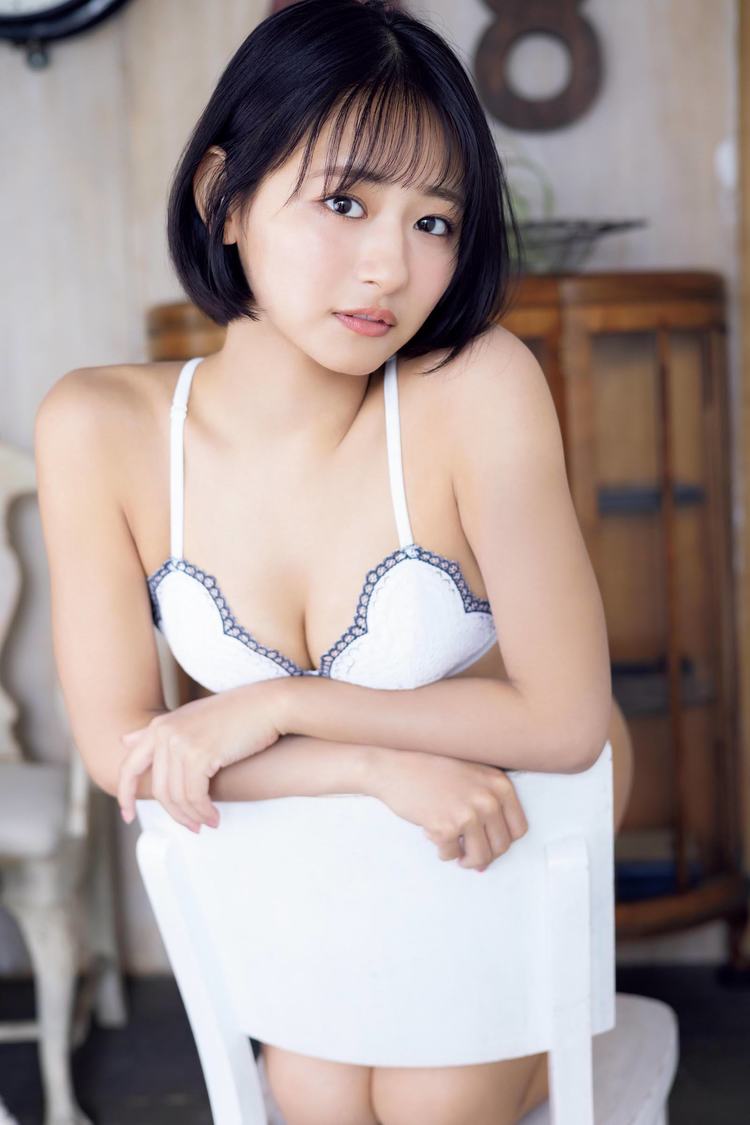 すみぽん（高倉菫）『ヤングアニマルWeb』（撮影：青山裕企）