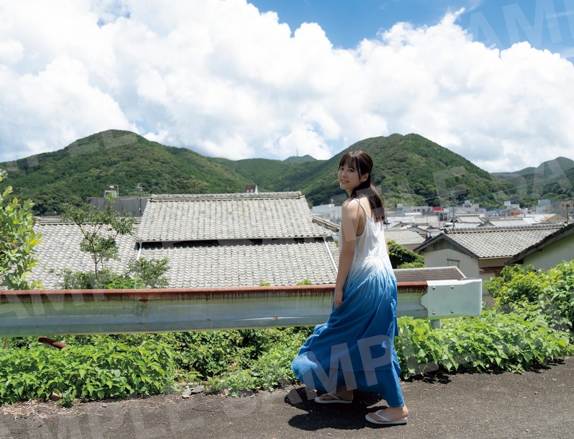 東雲うみ3rd写真集『うみの近く』アザーカット