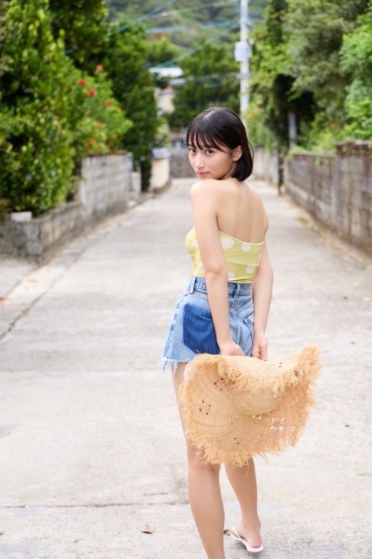 『水野瞳1st写真集』（仮）速報カット