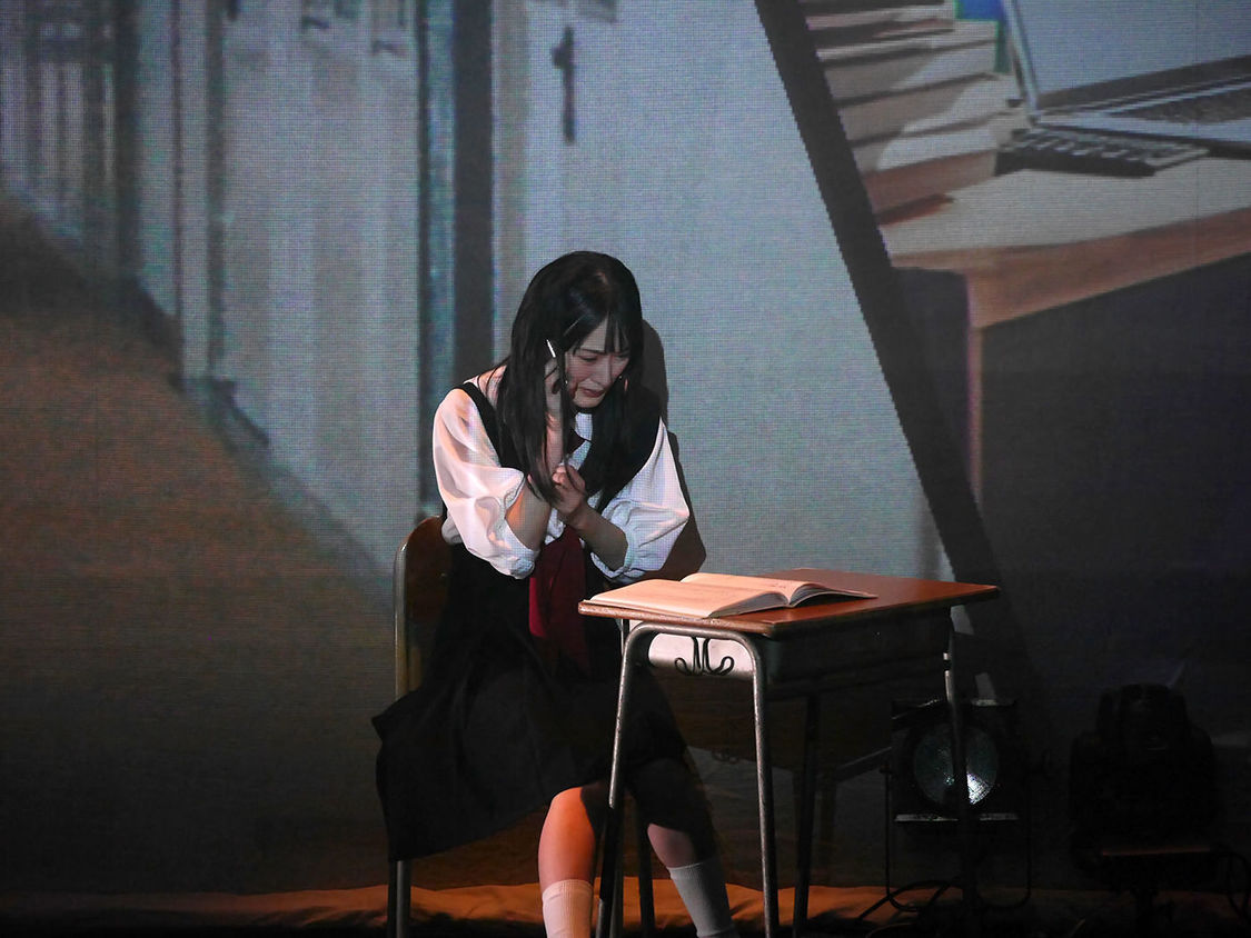 ＜朗読劇『青野くんに触りたいから死にたい』presented by eeo Stage＞（(C)椎名うみ/講談社 ®KODANSHA (C)2024 朗読劇『青野くんに触りたいから死にたい』 /eeo Stage）