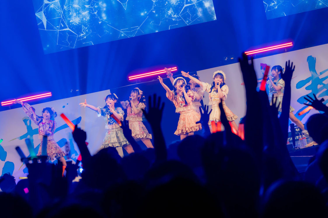 FES☆TIVE［ライブレポート］熱狂のお祭り騒ぎを起こしたTDCホールワンマン（2024年9月12日）
