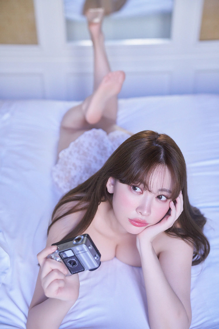 小嶋陽菜写真集『タイトル未定』