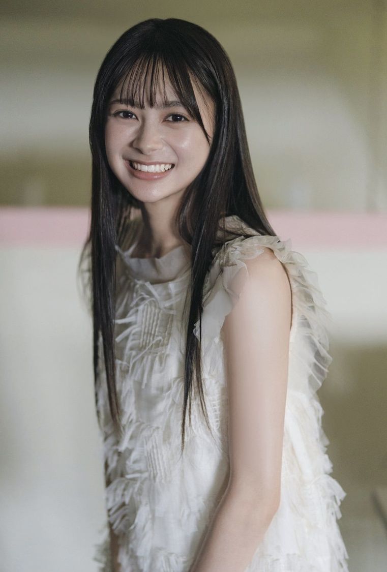 『B.L.T.2024年11月号』セブンネットショッピング購入特典ポストカード【伊藤百花（AKB48）】