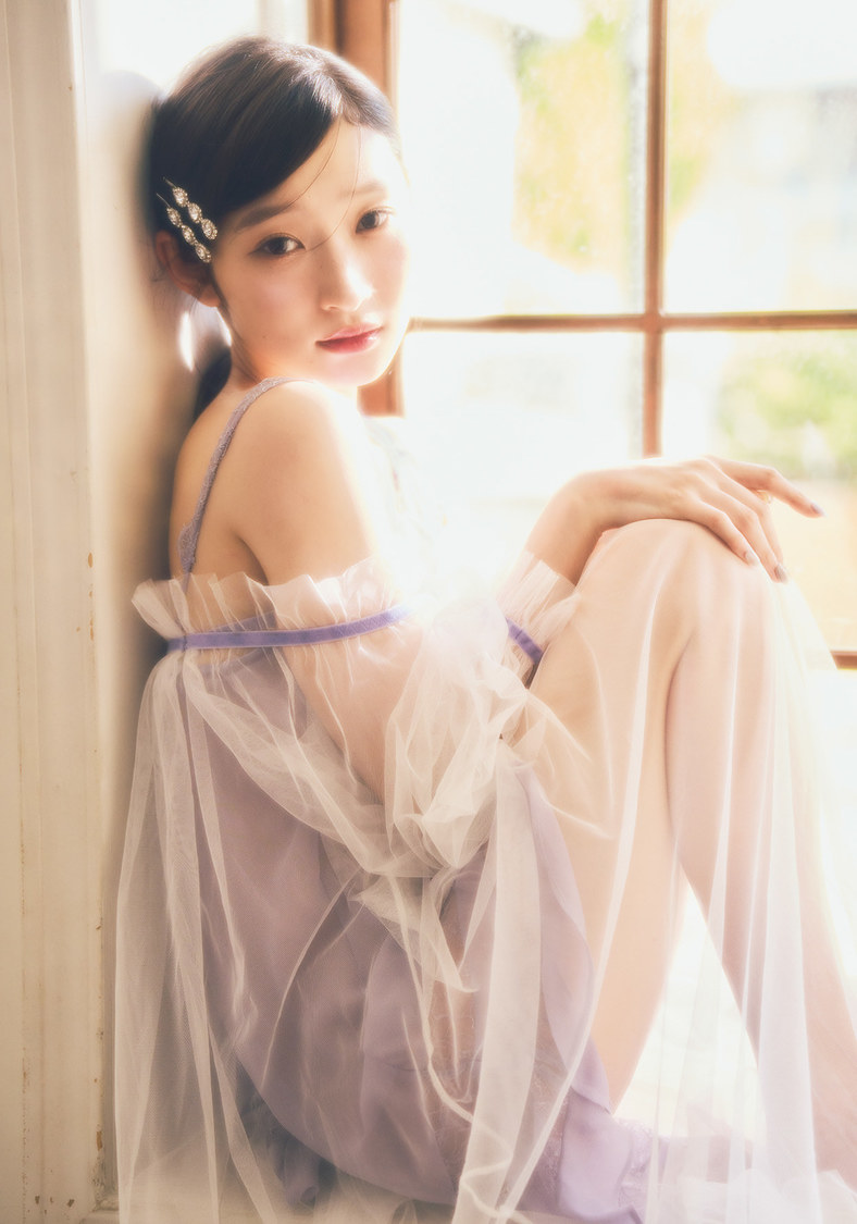 宮本佳林写真集『Prink』