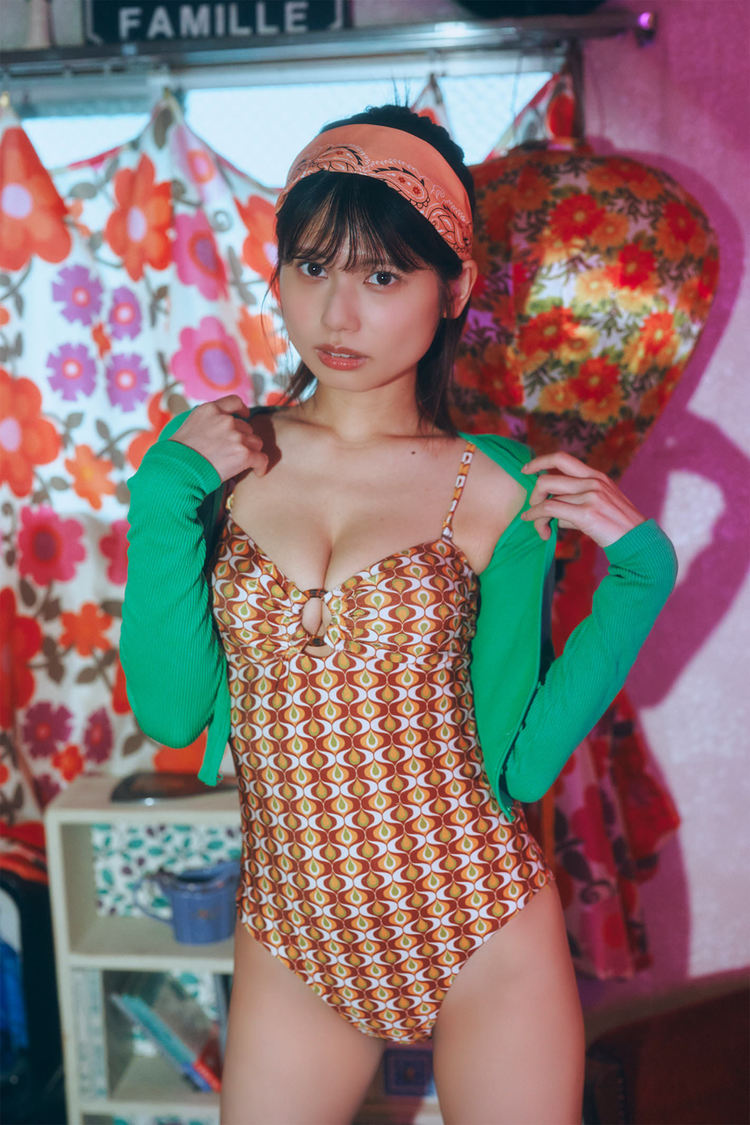 『SPA!デジタル写真集 鹿目凛「文化系女子の陰影」』