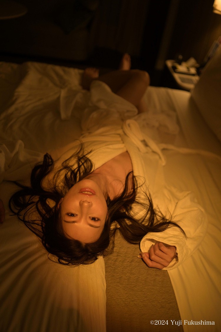 ＜加藤あやの×福島裕二写真展「私」〜知りたいあなた〜＞