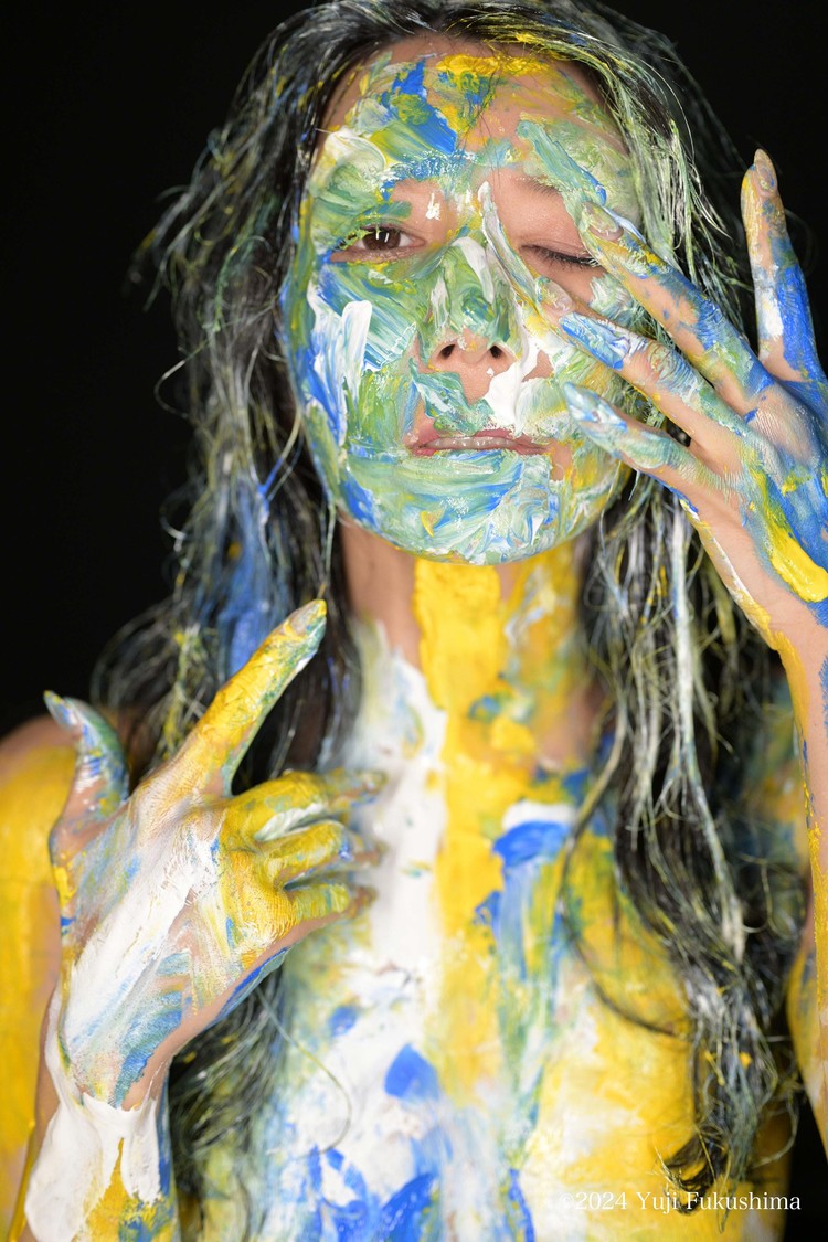 ＜加藤あやの×福島裕二写真展「私」〜知りたいあなた〜＞